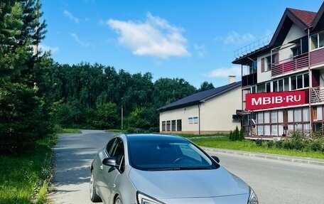 Opel Astra J, 2011 год, 800 000 рублей, 2 фотография