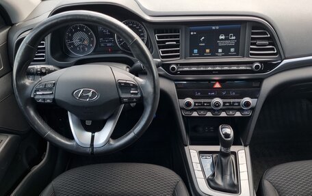 Hyundai Elantra VI рестайлинг, 2019 год, 1 609 000 рублей, 12 фотография