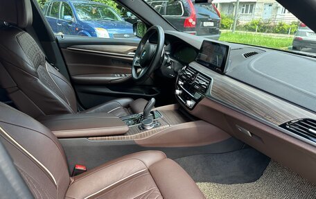 BMW 5 серия, 2019 год, 4 300 000 рублей, 6 фотография