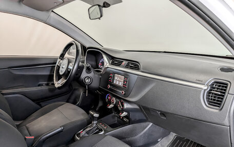KIA Rio IV, 2021 год, 1 095 000 рублей, 10 фотография