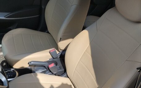 Hyundai Solaris II рестайлинг, 2014 год, 1 130 000 рублей, 12 фотография