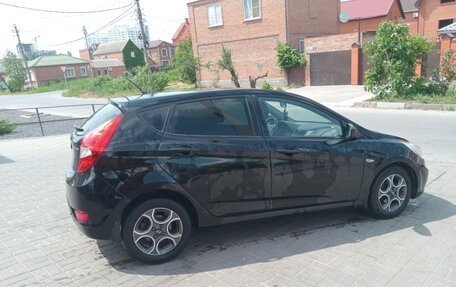 Hyundai Solaris II рестайлинг, 2013 год, 690 000 рублей, 2 фотография