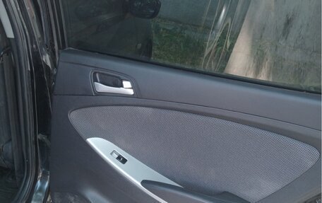 Hyundai Solaris II рестайлинг, 2013 год, 690 000 рублей, 6 фотография