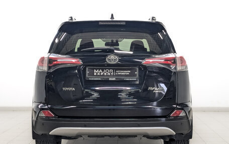 Toyota RAV4, 2017 год, 1 980 000 рублей, 6 фотография