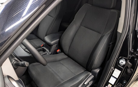 Toyota RAV4, 2017 год, 1 980 000 рублей, 20 фотография