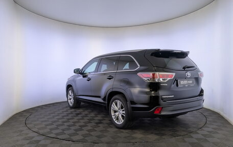 Toyota Highlander III, 2014 год, 2 990 000 рублей, 7 фотография