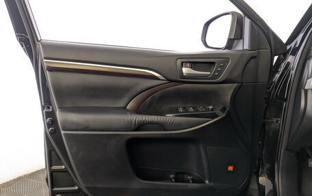 Toyota Highlander III, 2014 год, 2 990 000 рублей, 19 фотография