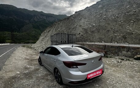 Hyundai Elantra VI рестайлинг, 2019 год, 1 570 000 рублей, 3 фотография