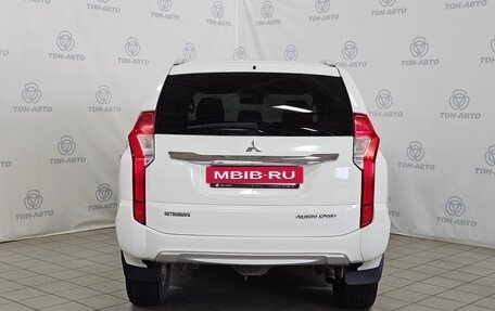 Mitsubishi Pajero Sport III рестайлинг, 2017 год, 1 982 000 рублей, 6 фотография