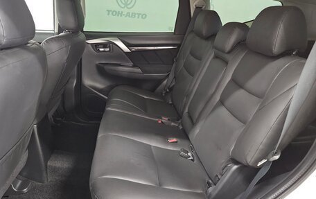 Mitsubishi Pajero Sport III рестайлинг, 2017 год, 1 982 000 рублей, 16 фотография