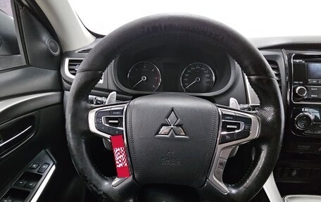 Mitsubishi Pajero Sport III рестайлинг, 2017 год, 1 982 000 рублей, 20 фотография