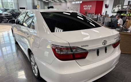 Toyota Camry, 2015 год, 1 890 000 рублей, 3 фотография