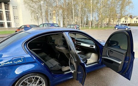 BMW 3 серия, 2010 год, 1 550 000 рублей, 13 фотография