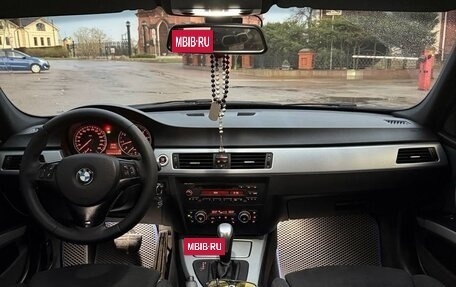 BMW 3 серия, 2010 год, 1 550 000 рублей, 10 фотография