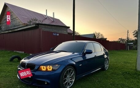 BMW 3 серия, 2010 год, 1 550 000 рублей, 31 фотография