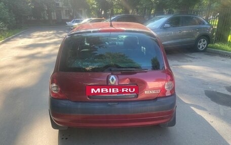 Renault Clio III, 2003 год, 175 000 рублей, 4 фотография
