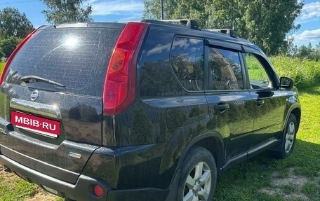 Nissan X-Trail, 2010 год, 950 000 рублей, 2 фотография
