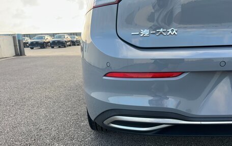Volkswagen Golf VIII, 2021 год, 1 700 000 рублей, 15 фотография