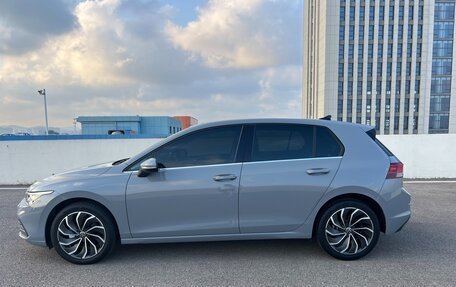 Volkswagen Golf VIII, 2021 год, 1 700 000 рублей, 16 фотография