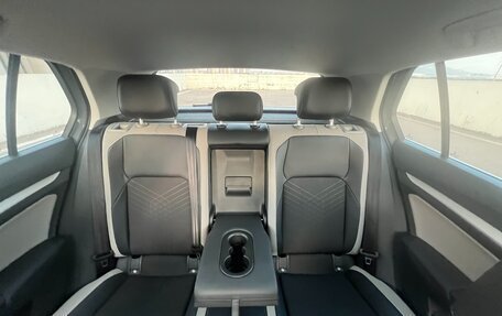 Volkswagen Golf VIII, 2021 год, 1 700 000 рублей, 34 фотография