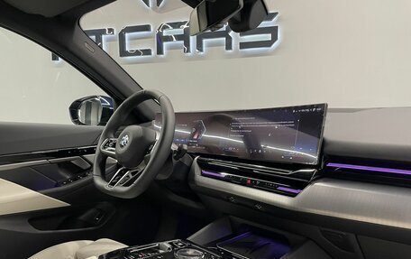 BMW 5 серия, 2023 год, 6 994 000 рублей, 28 фотография