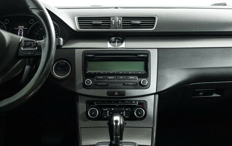Volkswagen Passat B7, 2011 год, 749 898 рублей, 14 фотография