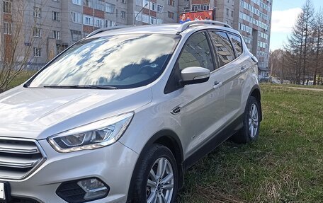 Ford Kuga III, 2017 год, 1 599 000 рублей, 2 фотография