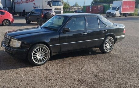 Mercedes-Benz E-Класс, 1995 год, 580 000 рублей, 11 фотография