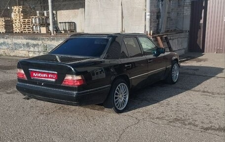 Mercedes-Benz E-Класс, 1995 год, 580 000 рублей, 10 фотография