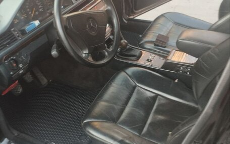 Mercedes-Benz E-Класс, 1995 год, 580 000 рублей, 14 фотография