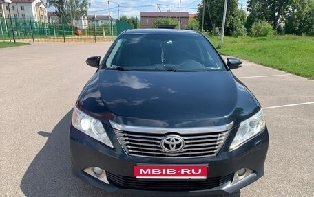 Toyota Camry, 2013 год, 1 800 000 рублей, 6 фотография
