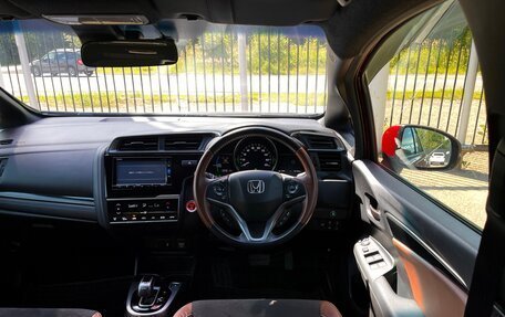 Honda Fit III, 2018 год, 1 359 000 рублей, 11 фотография