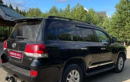 Toyota Land Cruiser 200, 2015 год, 5 350 000 рублей, 2 фотография