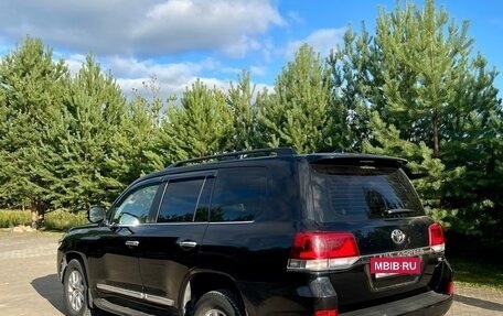 Toyota Land Cruiser 200, 2015 год, 5 350 000 рублей, 5 фотография