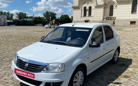 Renault Logan I, 2013 год, 330 000 рублей, 3 фотография