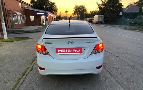 Hyundai Solaris II рестайлинг, 2013 год, 760 000 рублей, 4 фотография