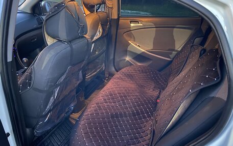 Hyundai Solaris II рестайлинг, 2013 год, 760 000 рублей, 10 фотография