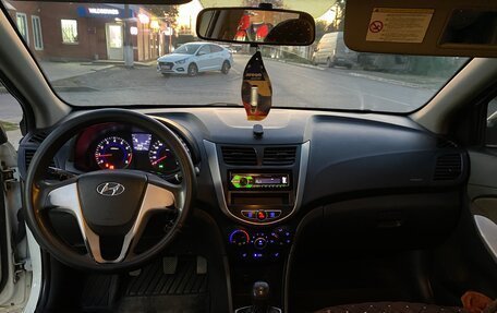 Hyundai Solaris II рестайлинг, 2013 год, 760 000 рублей, 7 фотография