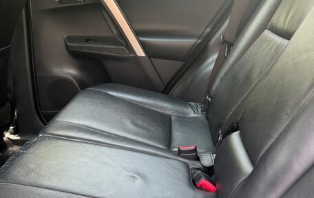 Toyota RAV4, 2013 год, 1 950 000 рублей, 13 фотография