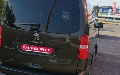 Peugeot Traveller I, 2018 год, 2 600 000 рублей, 2 фотография