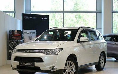 Mitsubishi Outlander III рестайлинг 3, 2013 год, 990 000 рублей, 1 фотография