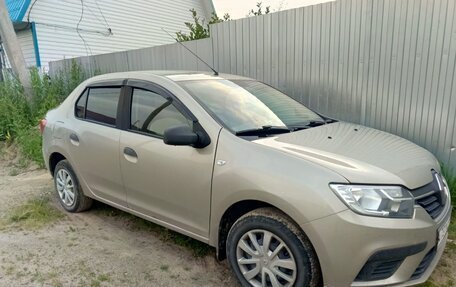 Renault Logan II, 2018 год, 850 000 рублей, 1 фотография