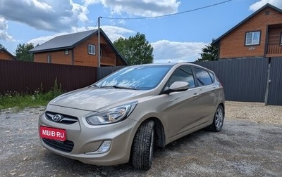 Hyundai Solaris II рестайлинг, 2011 год, 650 000 рублей, 1 фотография