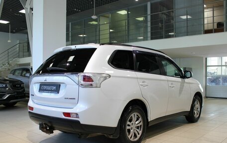 Mitsubishi Outlander III рестайлинг 3, 2013 год, 990 000 рублей, 5 фотография