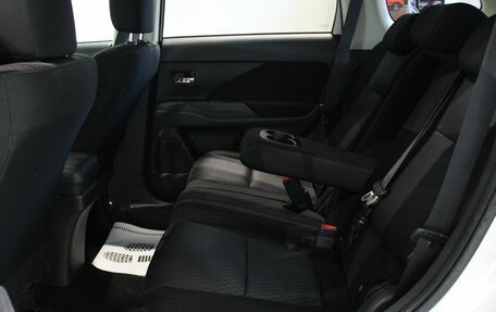 Mitsubishi Outlander III рестайлинг 3, 2013 год, 990 000 рублей, 21 фотография