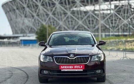 Skoda Superb III рестайлинг, 2014 год, 1 338 000 рублей, 2 фотография