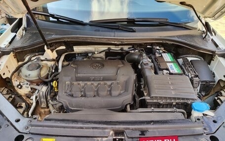 Volkswagen Tiguan II, 2017 год, 2 830 000 рублей, 11 фотография