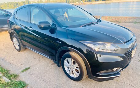 Honda Vezel, 2014 год, 1 420 000 рублей, 2 фотография