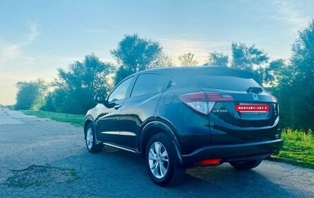 Honda Vezel, 2014 год, 1 420 000 рублей, 6 фотография