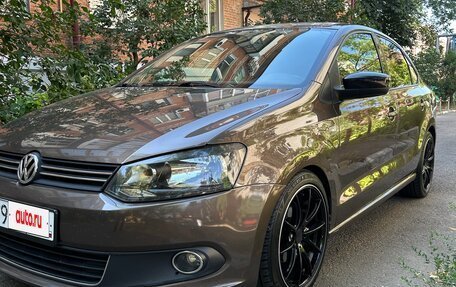 Volkswagen Polo VI (EU Market), 2014 год, 1 030 000 рублей, 2 фотография